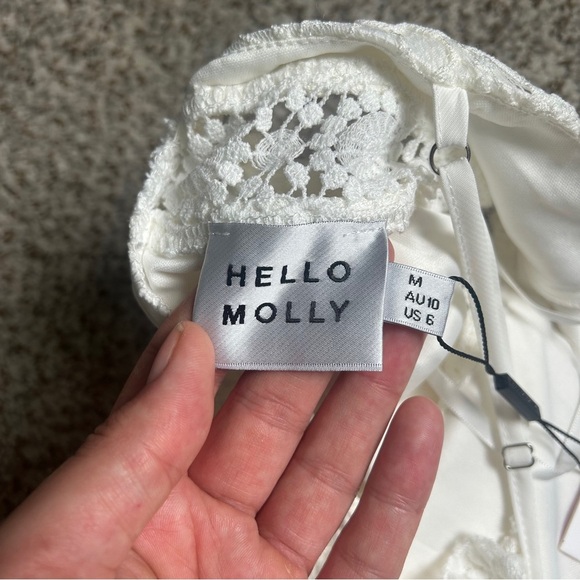 NWT Hello Molly White Sheath Mini Dress V-Neck Flutter Lace Bachelorette Bridal - Picture 4 of 14